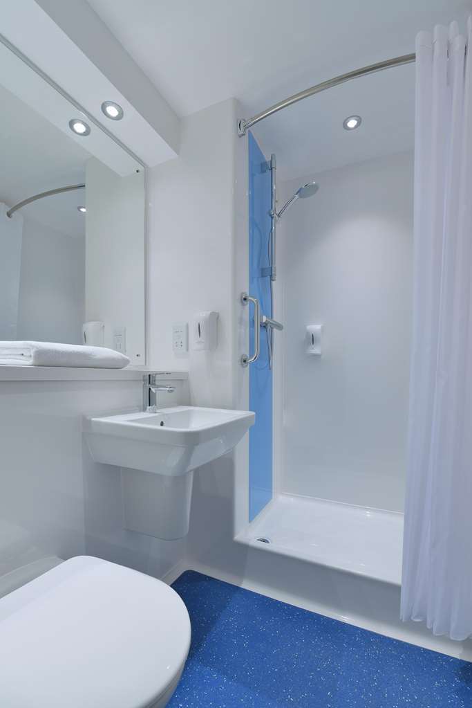 Travelodge Birmingham Dudley Room photo